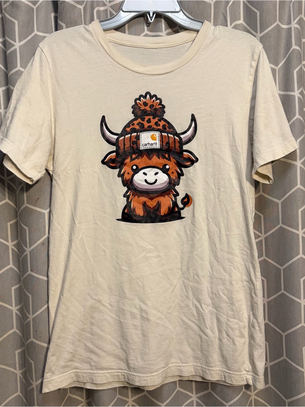 Cream Short-Sleeve Tee with Highland Cow Graphic